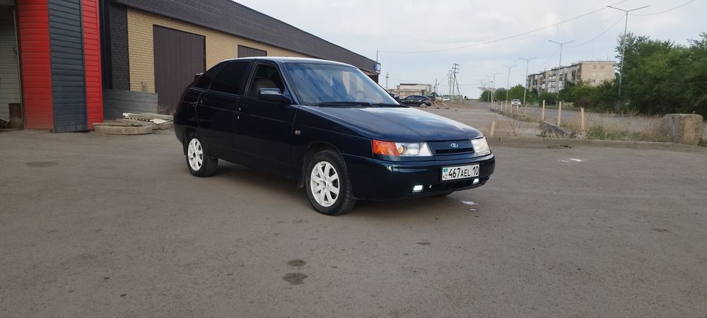 Продам машину ваз 2112