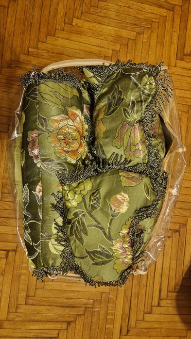 Vând set pentru pat dublu