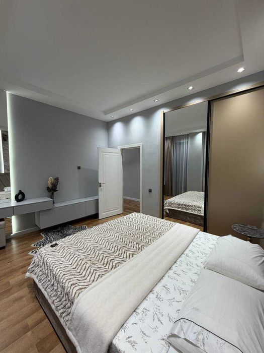 R17! Сдаётся квартира 2/5/12 на Алмазарском районе, ЖК Кох Ота