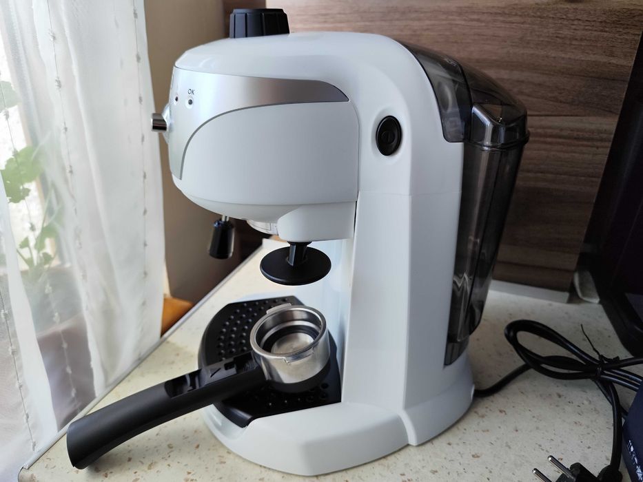 Кафемашина DeLonghi/Делонги EC221.W