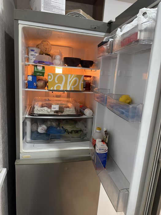 LG Холодильник 2020 года