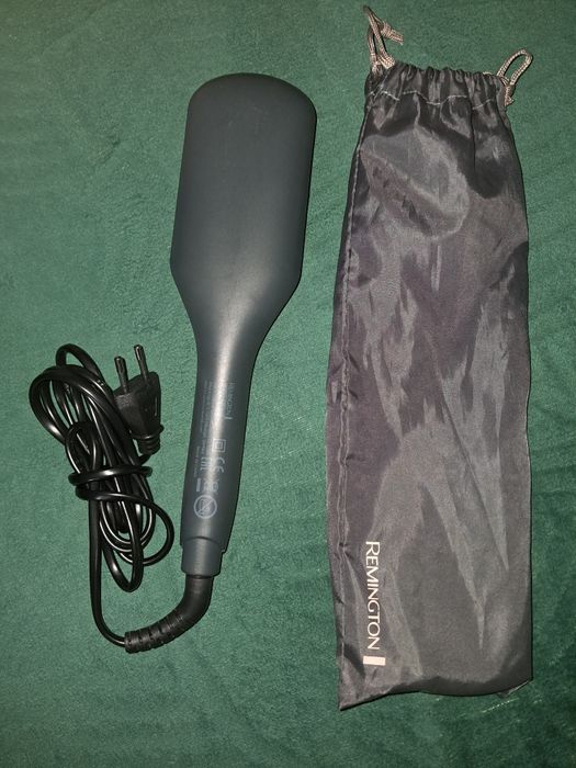 Perie Remington de indreptat parul