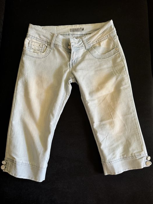 Дамски дънкови къси гащи