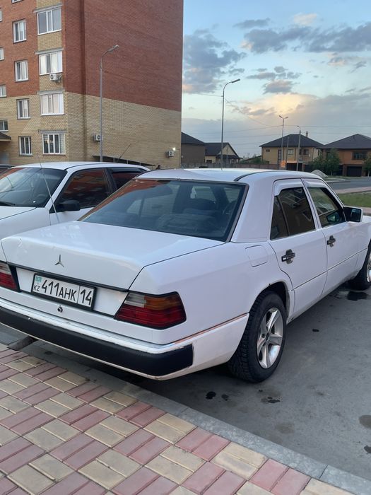 Mercedes benz w124