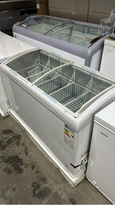Морозильники для магазина со стеклом