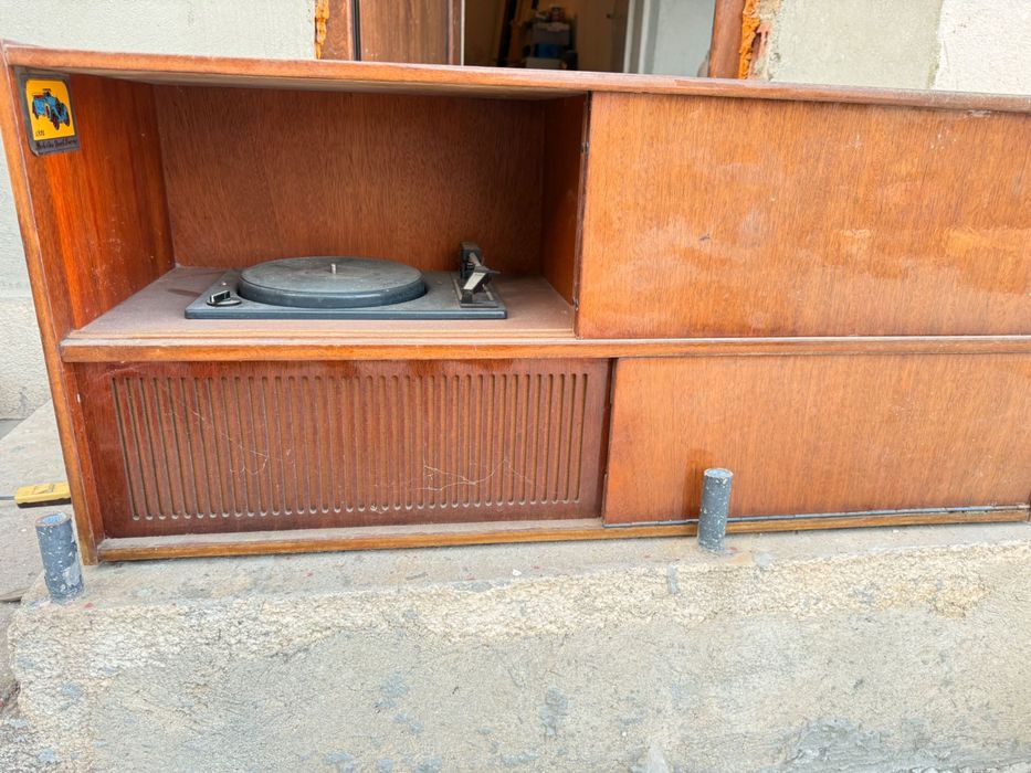 Радиограмофон Лира68