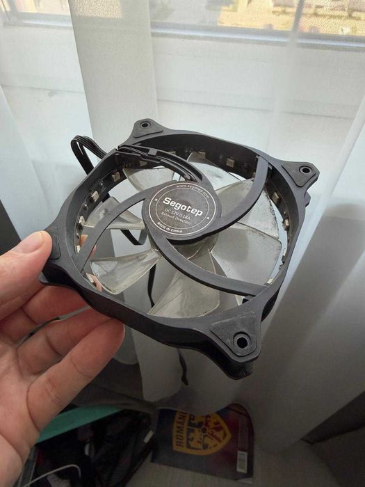 Vand AMD Ryzen 5 1600X 3.6 Ghz+cooler AMD Wraith stealth si alte componente