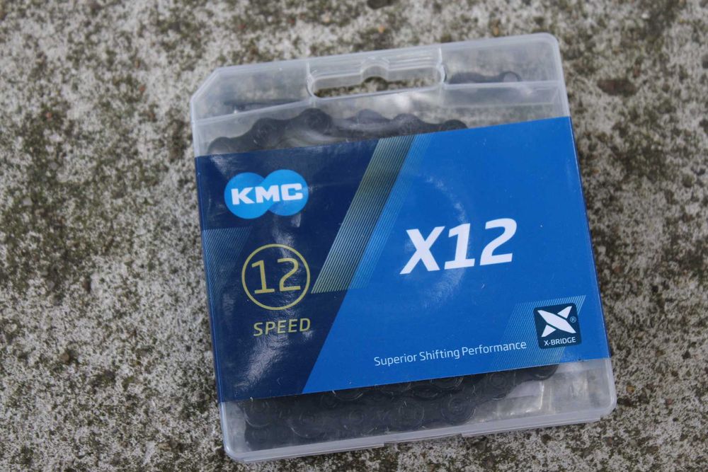 KMC X12 Tech black 12vit. + Missing Link 126L - lant bicicleta