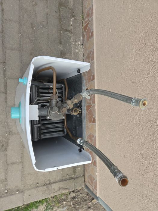 Instant apa calda pe GPL sau gaz natural