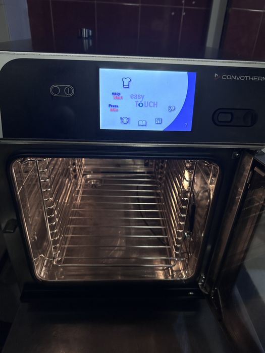 Vând cuptor profesional cu 6 tavi, convecție Convotherm Mini 6.10, compact