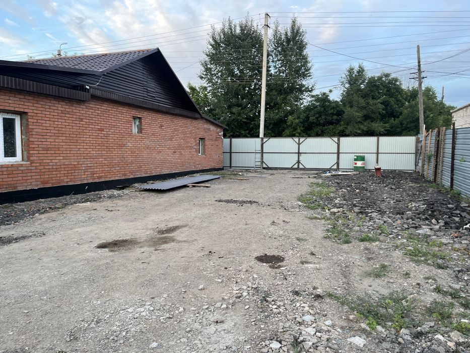 Земля в аренду с 1 ком домом