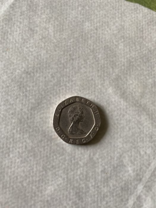 Момета от 1983 г