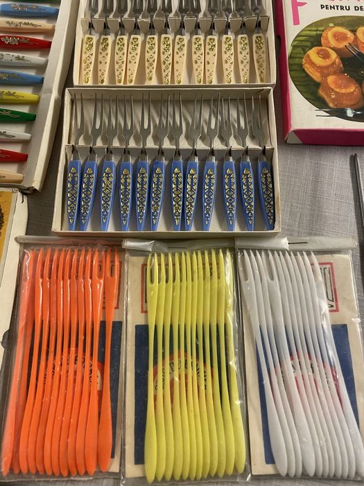 Tacamuri , scobitori si osiere pt. farfurie