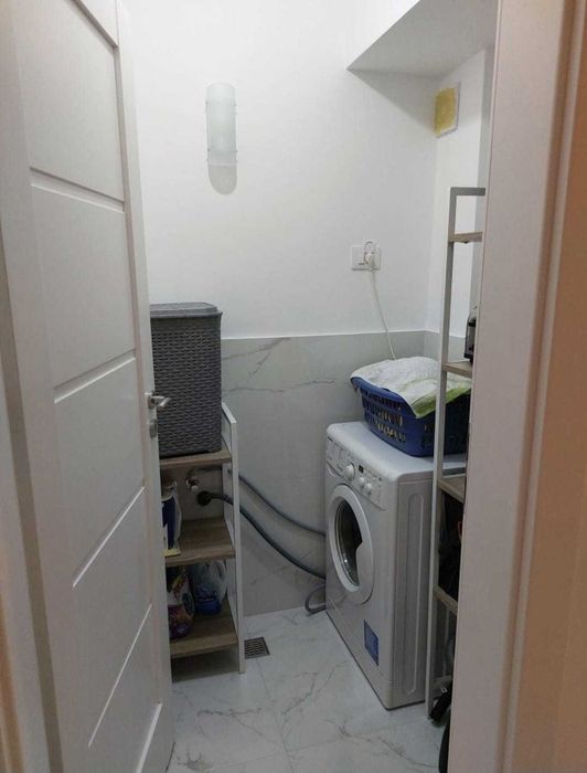 Persoana fizica,vand apartament.