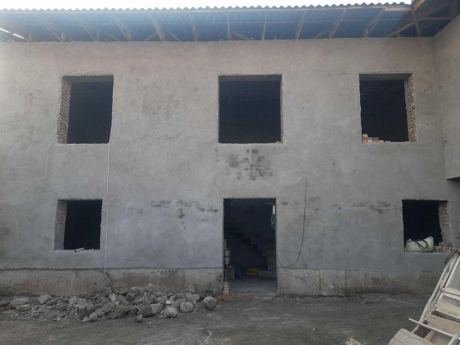 Zudlik bilan sotiladi