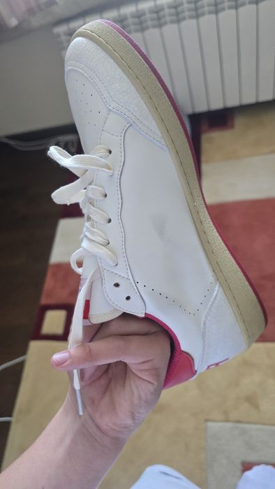 Golden Goose красные