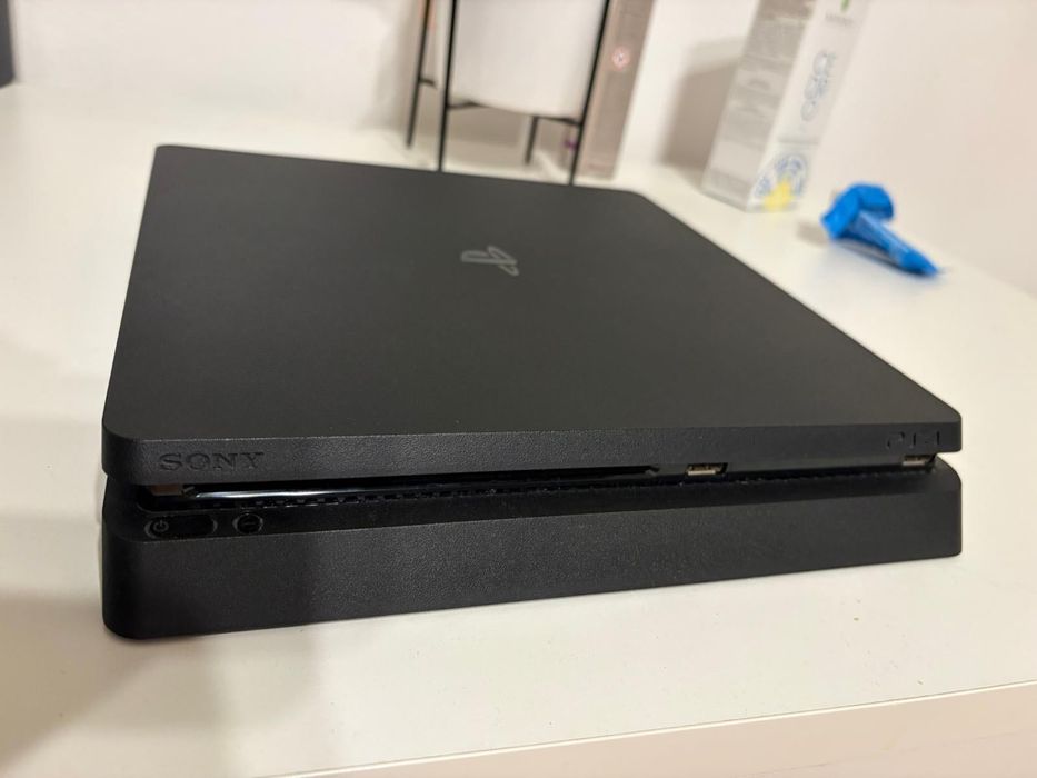 PS4(PlayStation 4) Slim