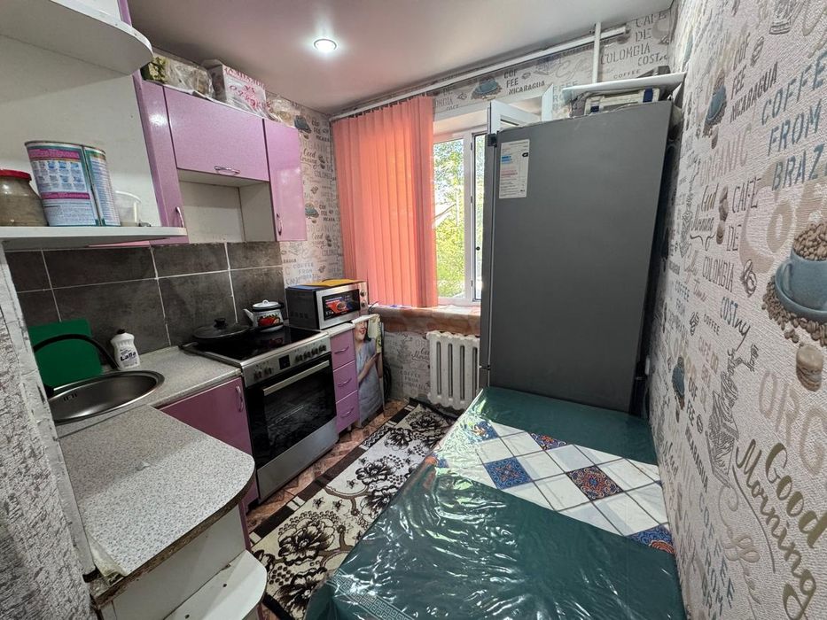 Продам квартиру  2 микр 30 дом 31 кв