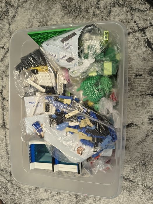 Vând Lego (colectia Happy Town)