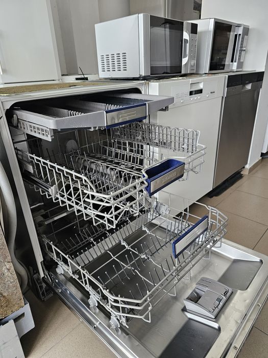 Съдомиялна за пълно вграждане SIEMENS