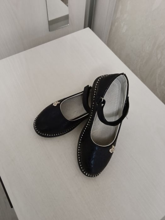 Киз болалар учун оёк кийим. 31-зразмер