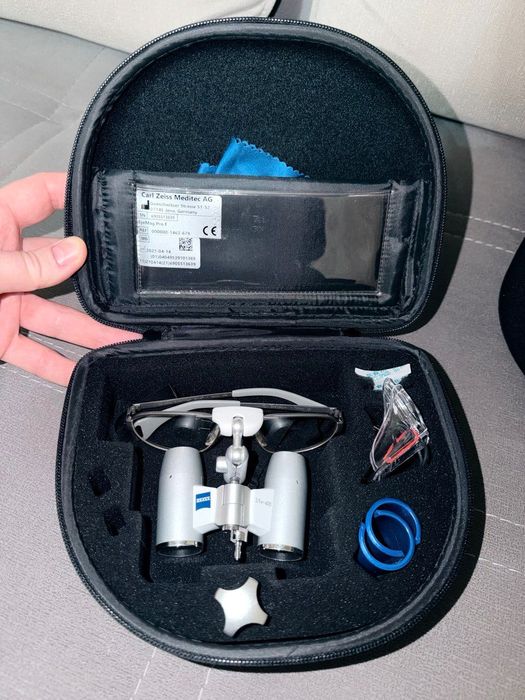 Бинокулярная лупа Carl Zeiss EyeMag Pro F