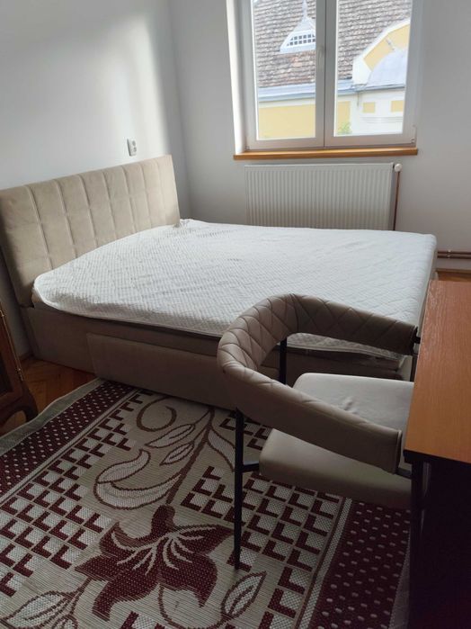 Apartament de închiriat, 2 camere + living cu bucătărie