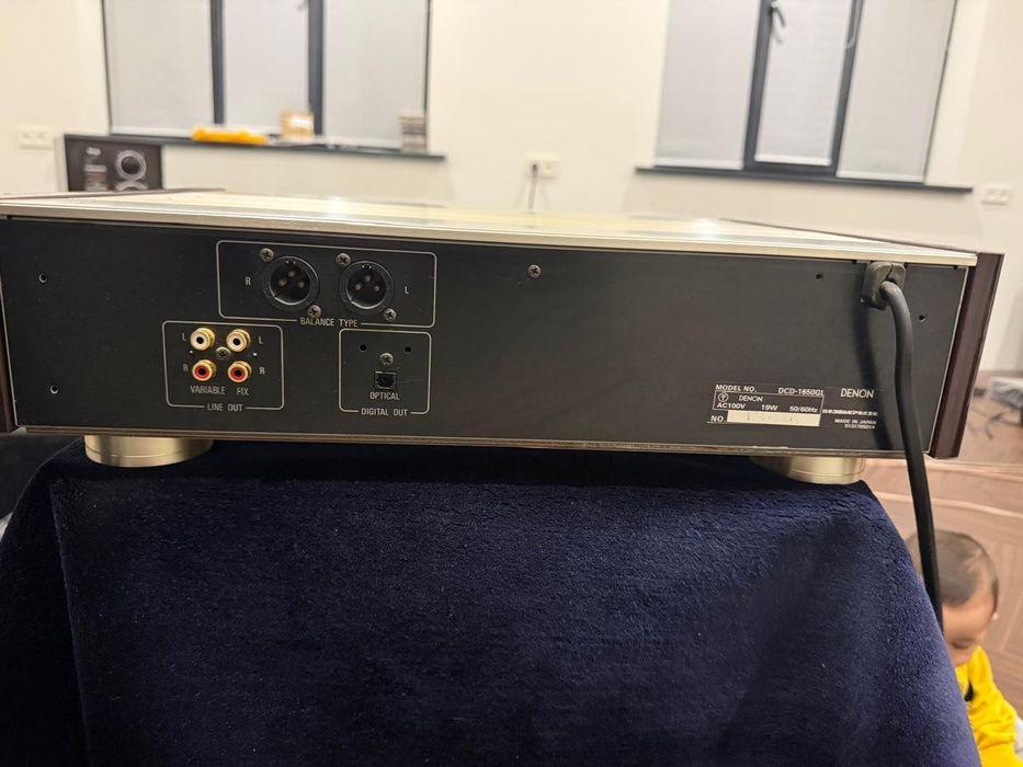 CD проигрыватель Denon