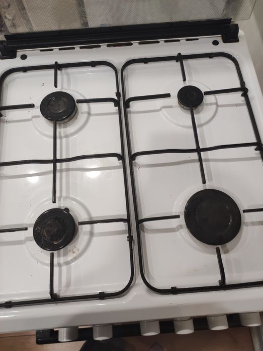 Продам газовую плиту