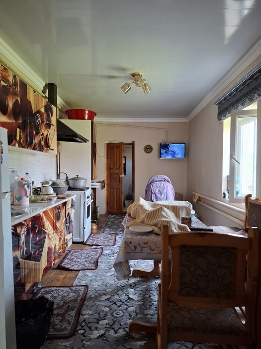 4 xonali uchastka barcha mebel va texnikalari bilan sotiladi!