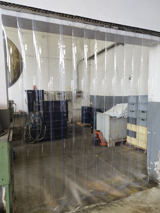 Perdele PVC despartitor de hală