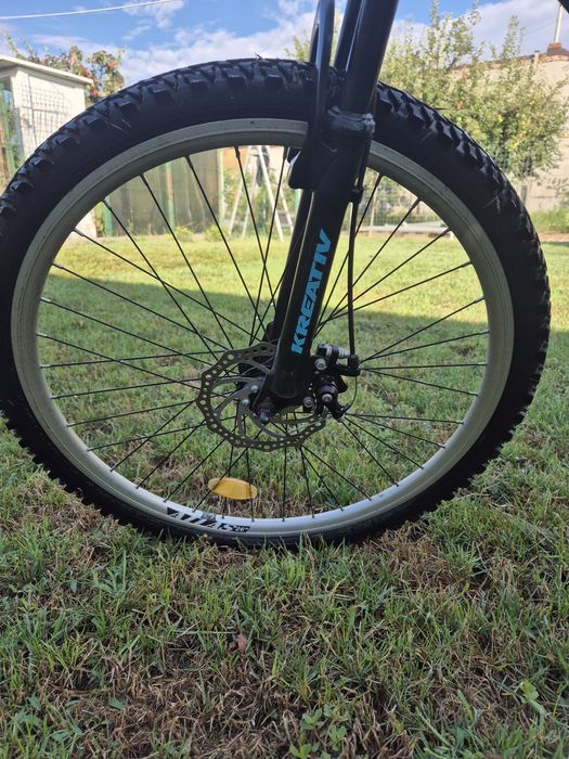 Vând două biciclete