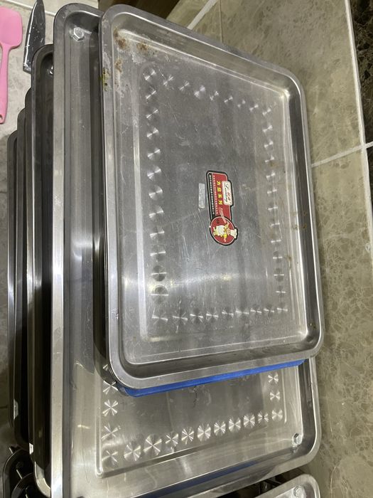 Подносы нержавеющие