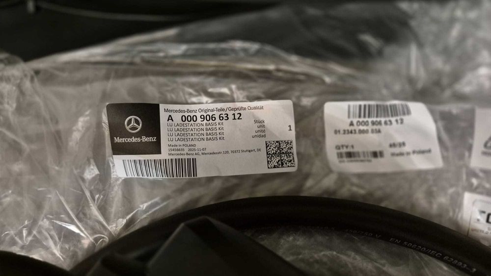 Statie incarcare masini electrice Mercedes 3 in 1 Flexible PRO 32A/ 22kw/h (220v, 380v si statie publica cu un singur cablu))