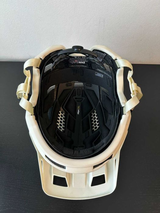 Вело Каска IXS Carve 1.0 Mips