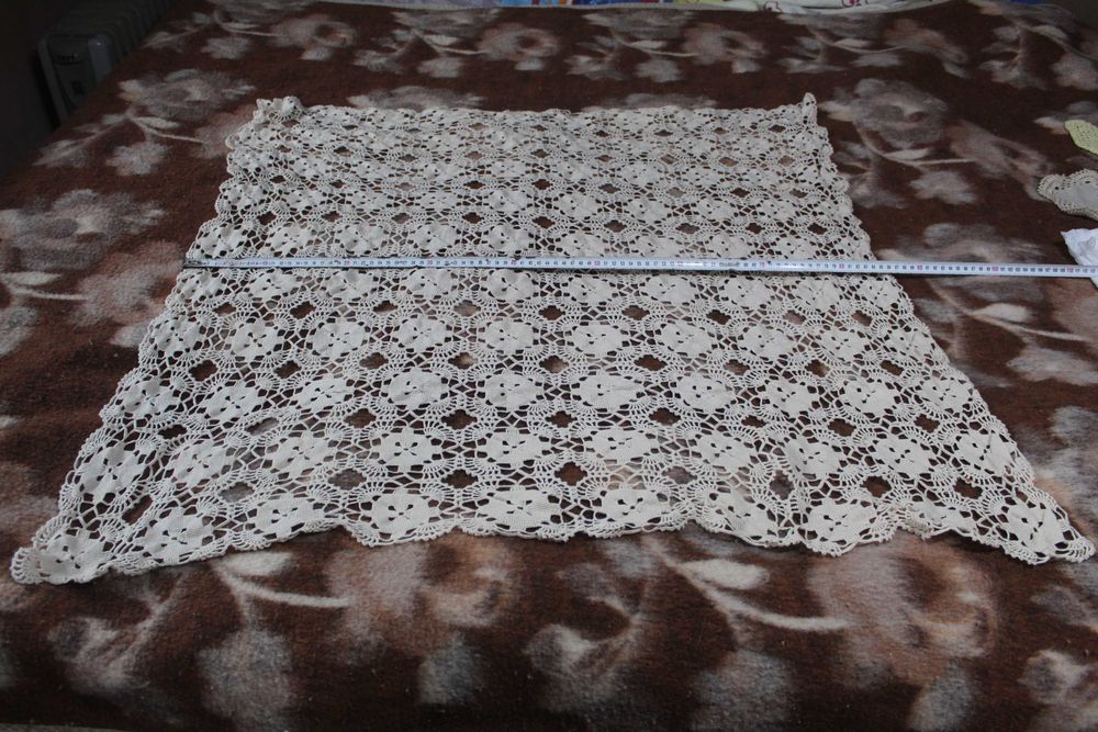 Покривки за маса на една кука,