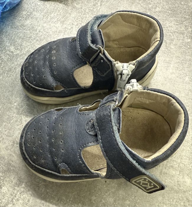 Бебешки буйки за пеохождане на Колев и Колев