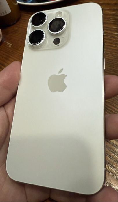 iPhone 15 Pro 256gb KH/A