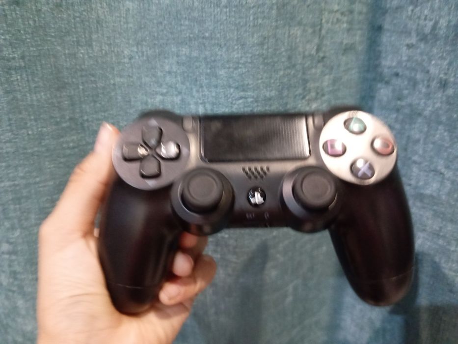 Джойстик пс4 не рабочи