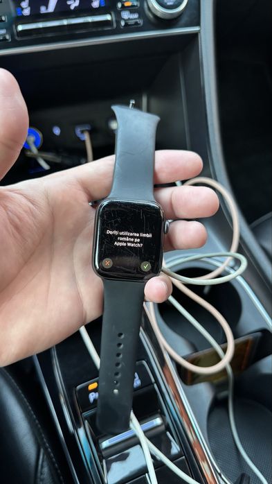 aple watch SE продам