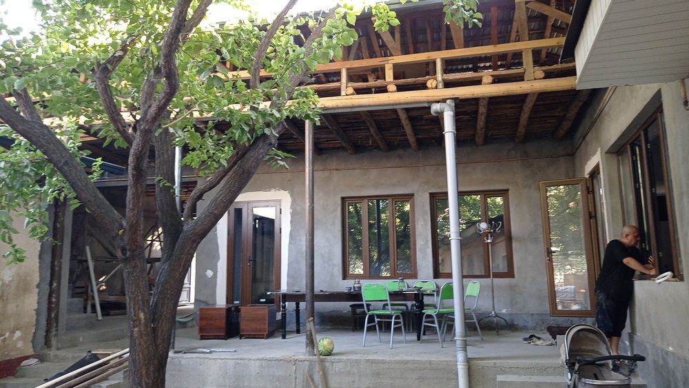 Hovli joy sotiladi yer hisobida umumiy maydoni 7.19 sotix