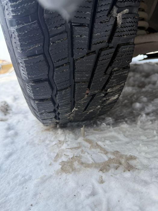 Шины на хорошем состоянии с диском