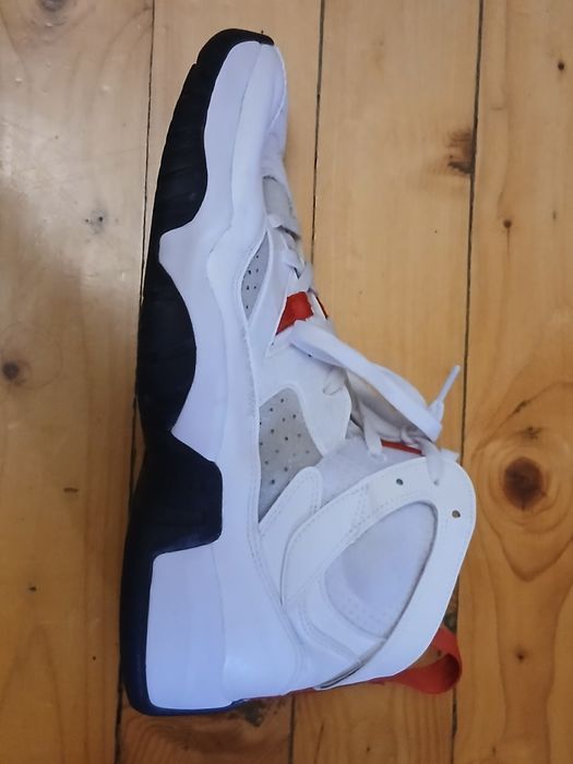 Маратонки NIKE JORDAN