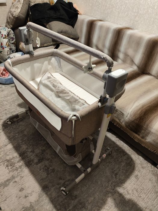 Продам детскую кроватку