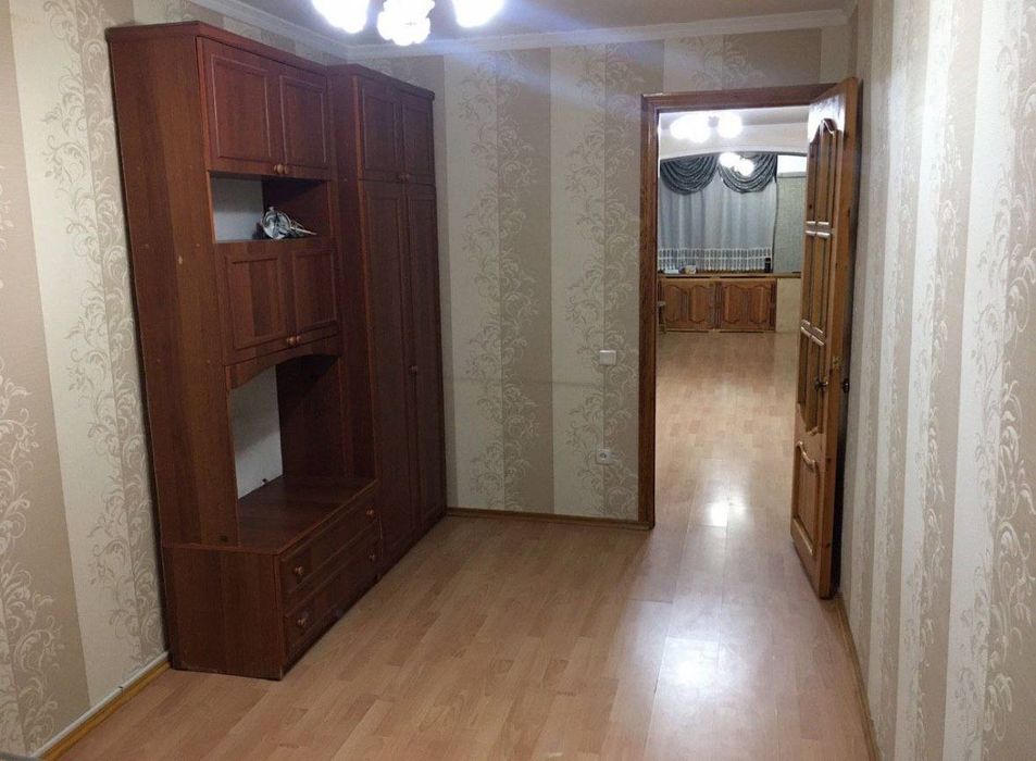 3/2/5 Ялангач Эко базар Чимган Кирпич 70м2