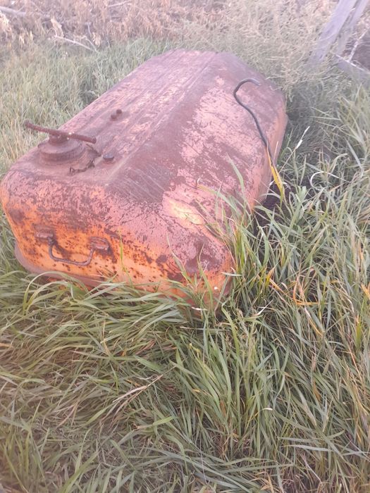 Емкость под гсм и воды