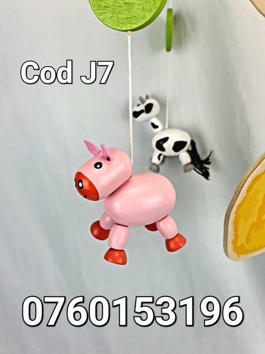 Carusel mobil din lemn cu ferma animalelor Pt patut la bebelusi - J7