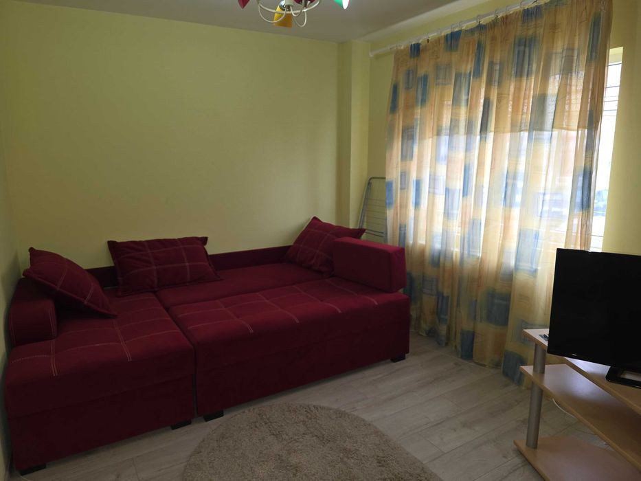 Garsoniera moderna in Trivale, stradal, complexul II