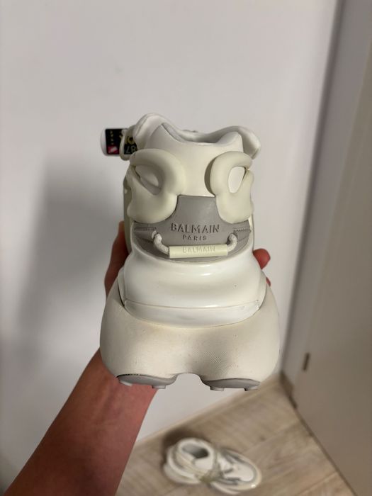 Balmain unicorn triple white