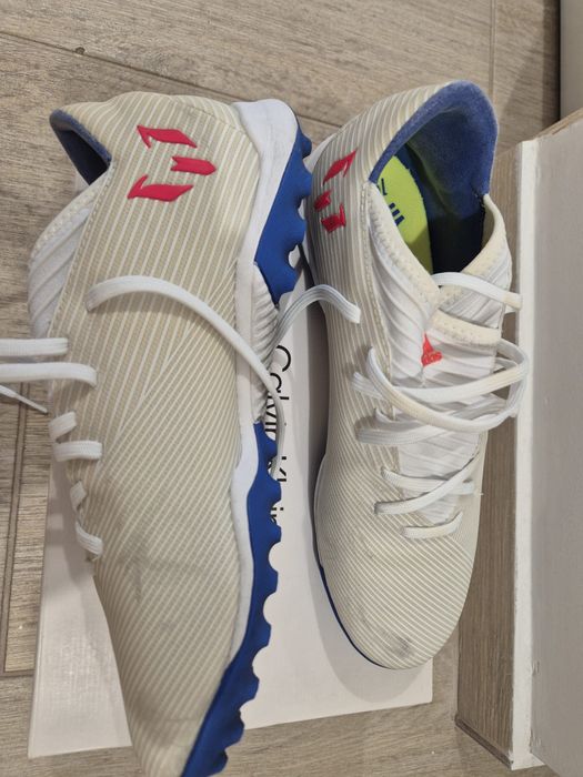 Adidasi fotbal Adidas